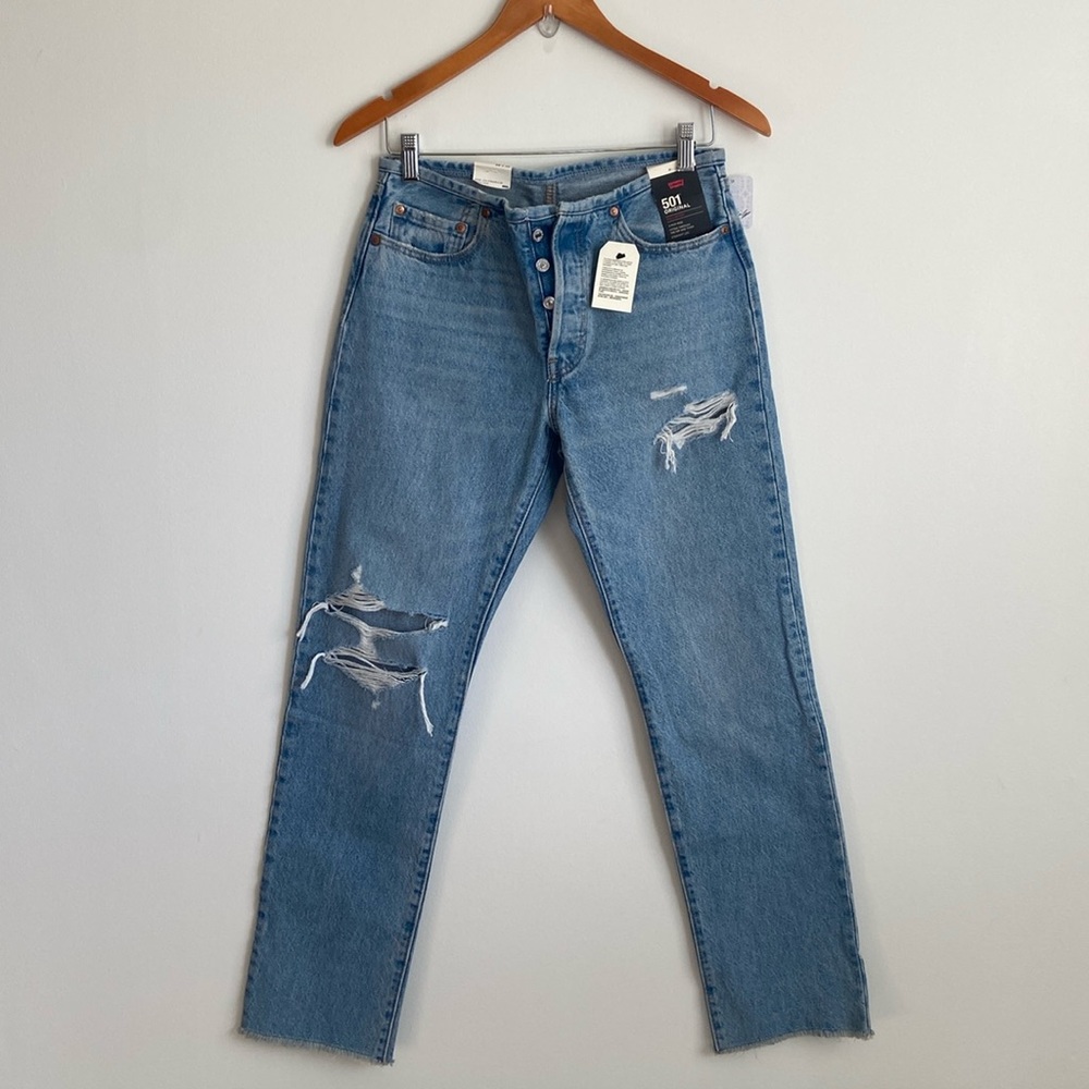 NWT Levi’s 501 Original 28 x 30 Button Fly Jeans
